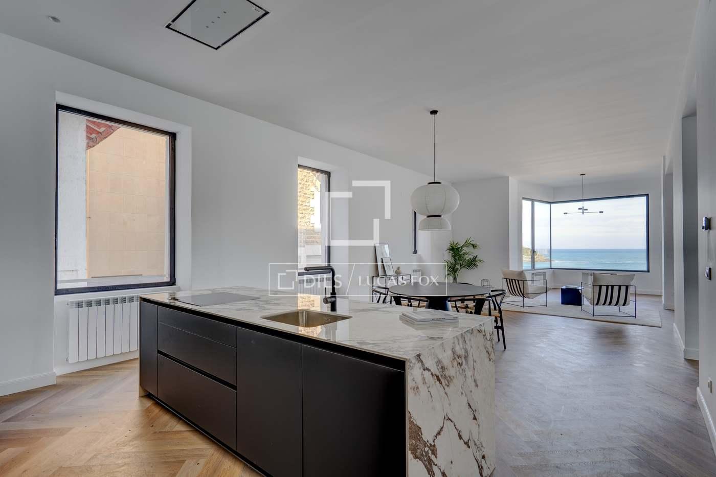 Apartment for Sale in San Sebastián