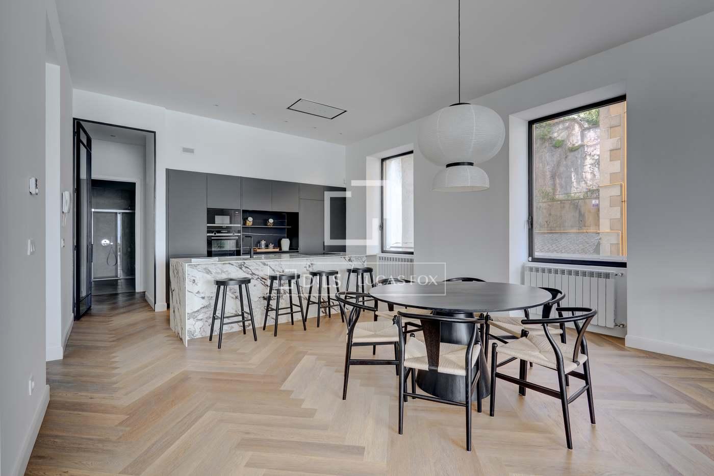 Apartment for Sale in San Sebastián