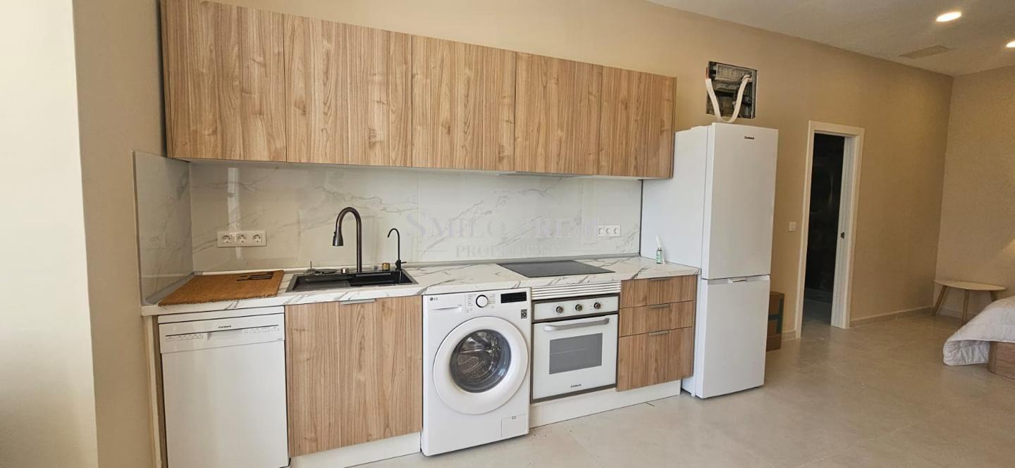 Studio for Sale in Arona
