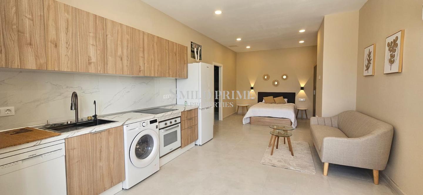 Studio for Sale in Arona