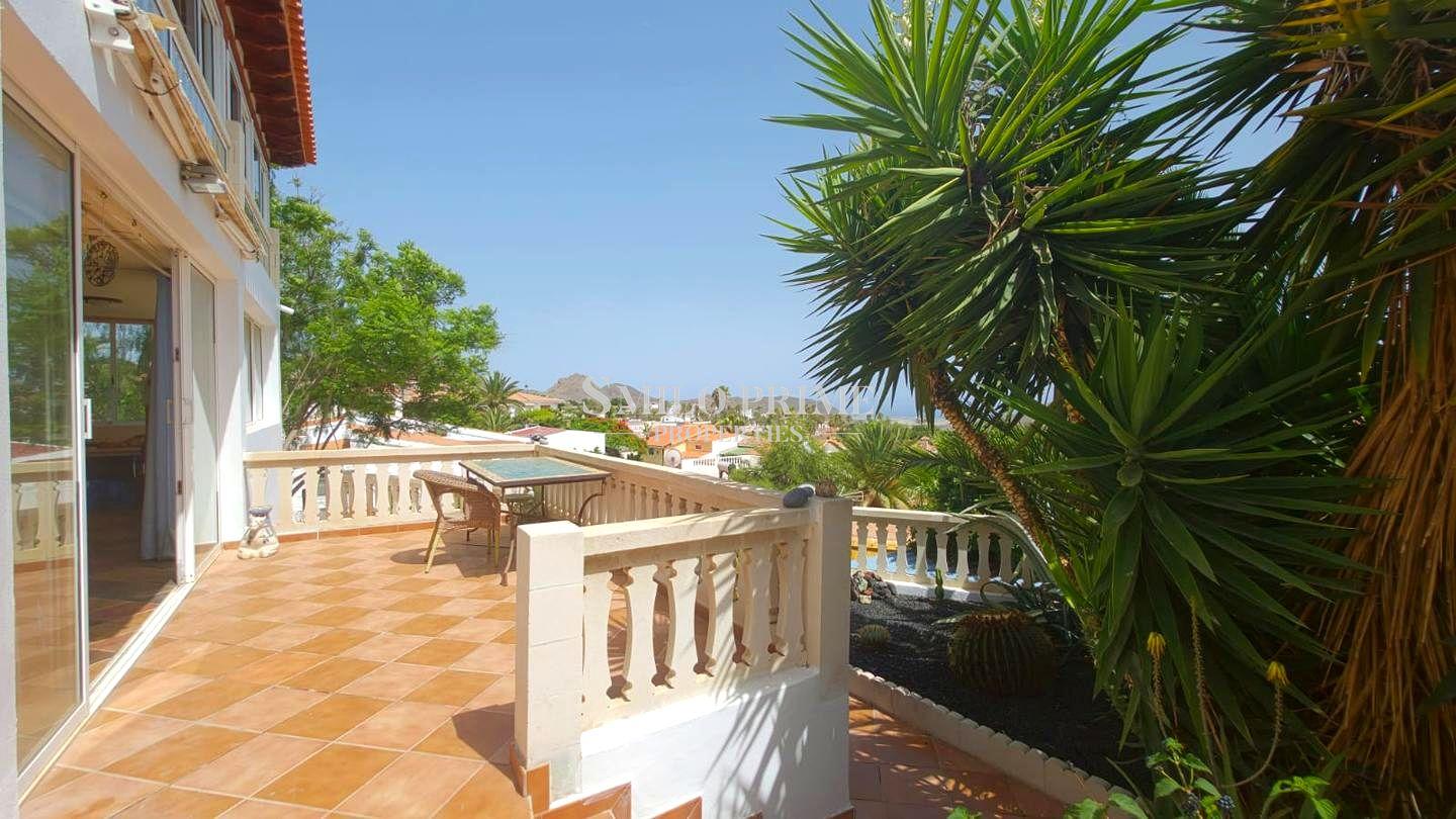 Villa en Venta en Arona