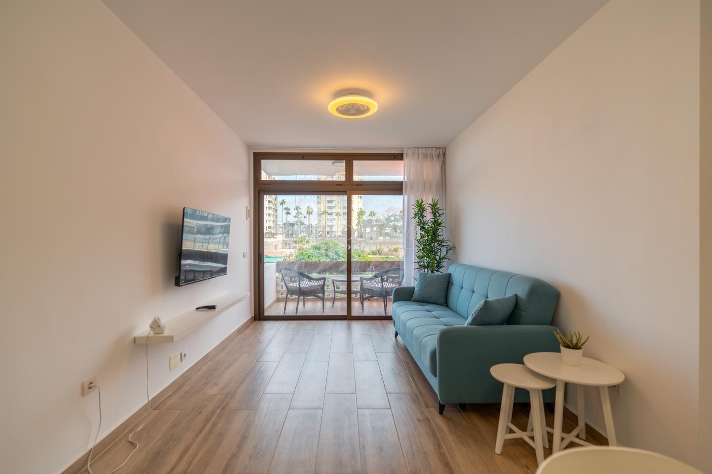Flat for Sale in Arona
