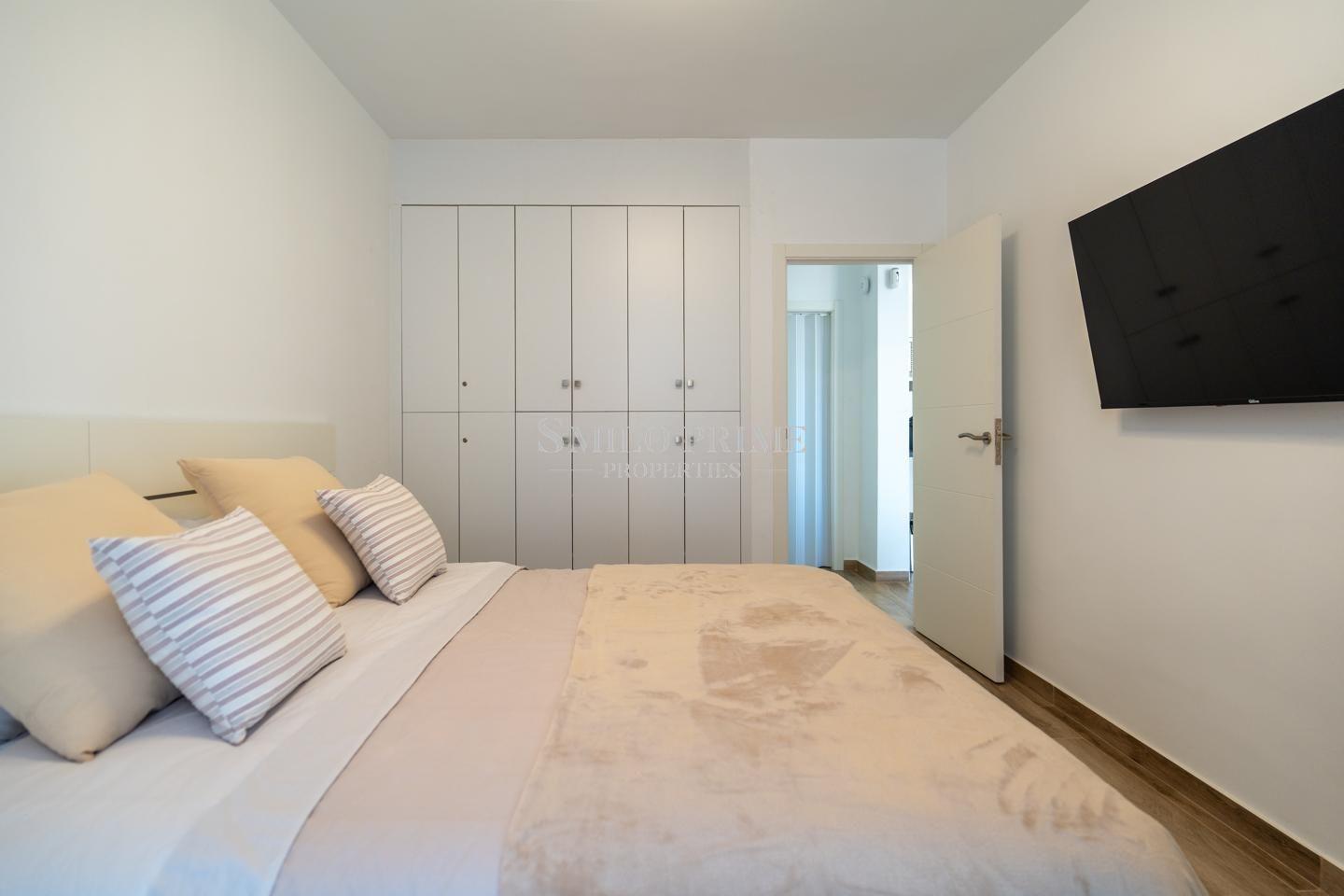 Flat for Sale in Arona