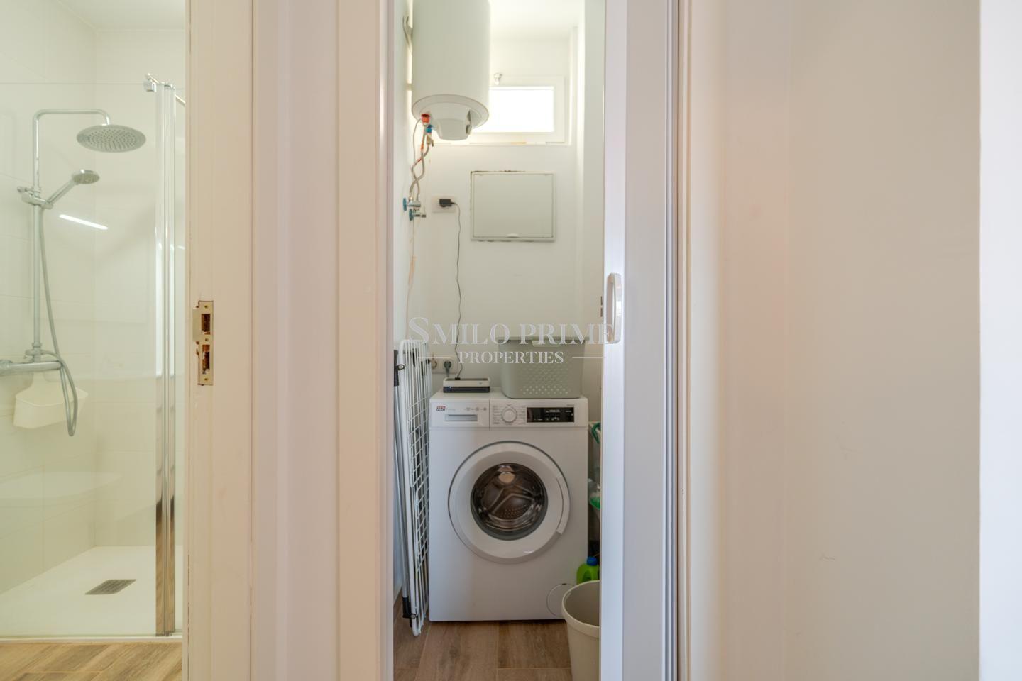 Flat for Sale in Arona