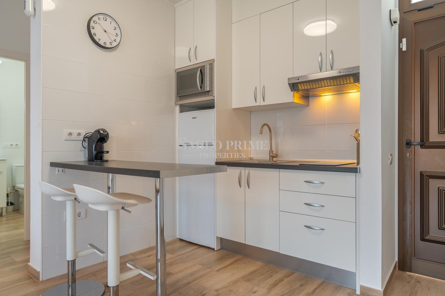 Flat for Sale in Arona