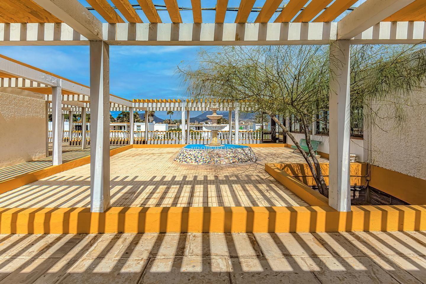 Flat for Sale in Arona