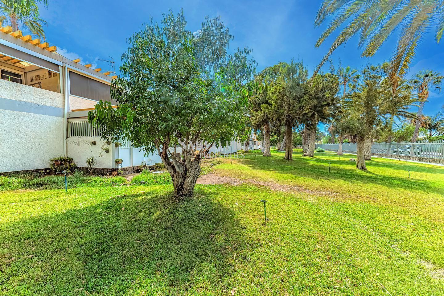 Flat for Sale in Arona