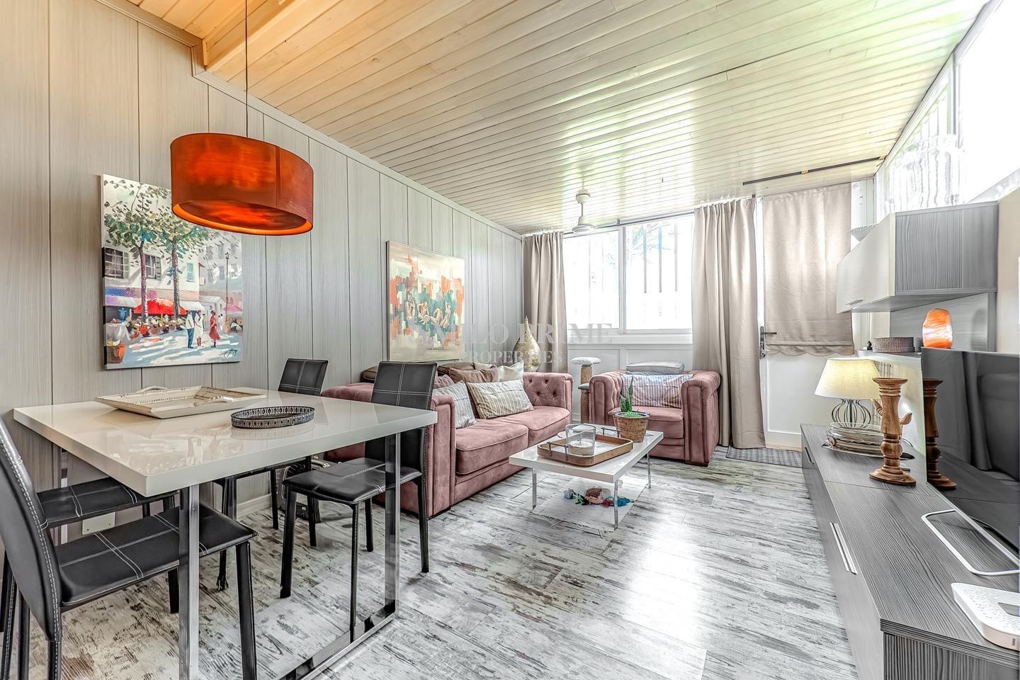 Flat for Sale in Arona