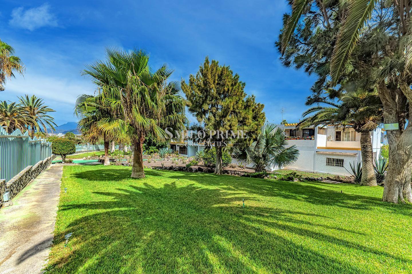 Flat for Sale in Arona