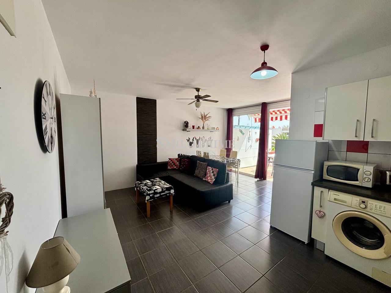 Flat for Rent in Arona