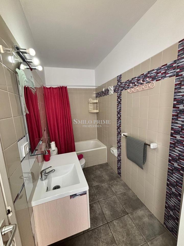 Flat for Rent in Arona
