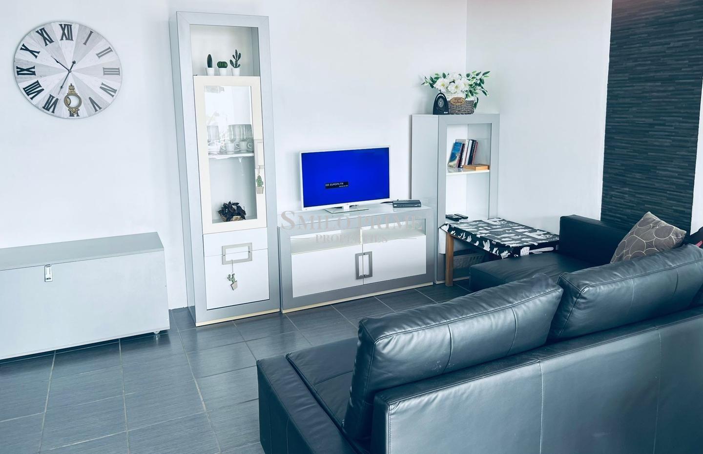 Flat for Rent in Arona