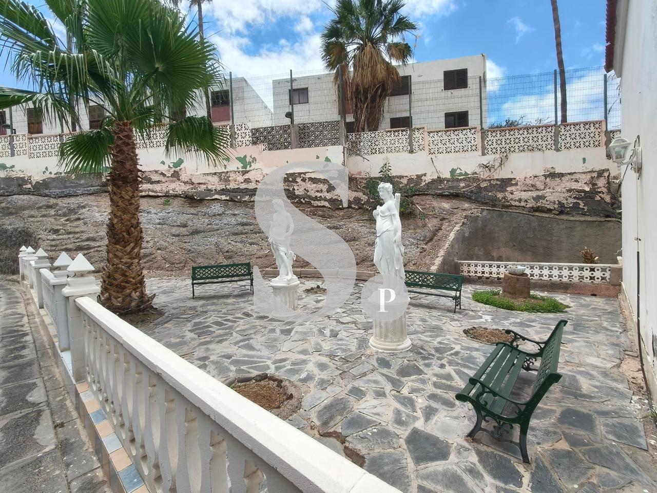 Bungalow for Sale in Arona