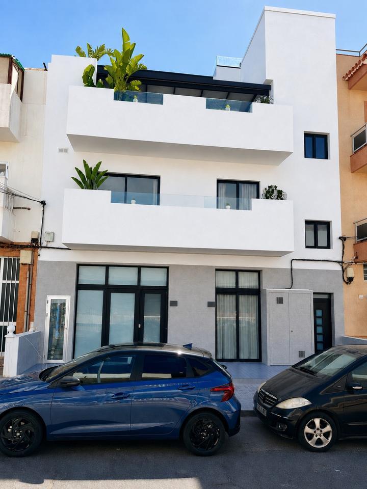 Flat for Sale in Granadilla de Abona