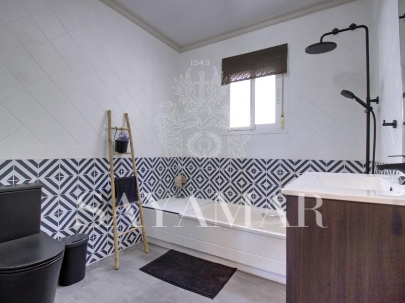 Villa for Sale in Sayalonga