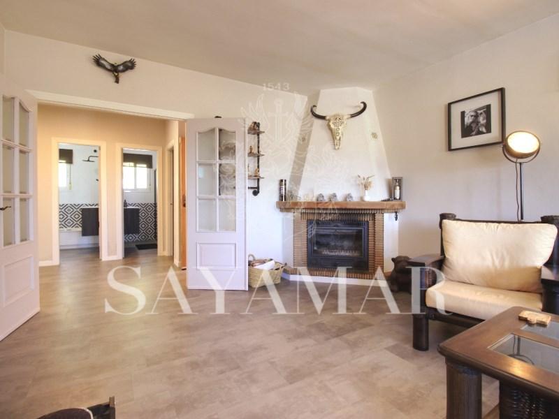 Villa for Sale in Sayalonga