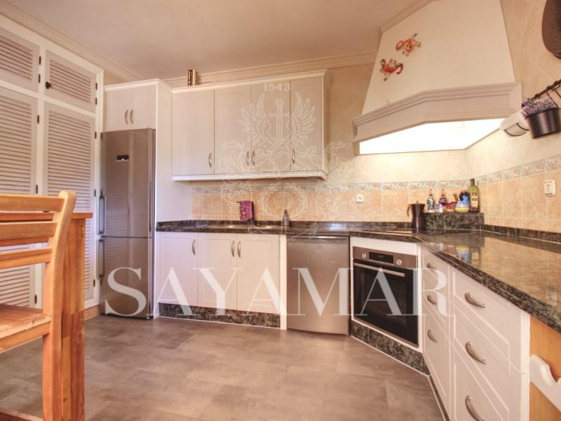 Villa for Sale in Sayalonga