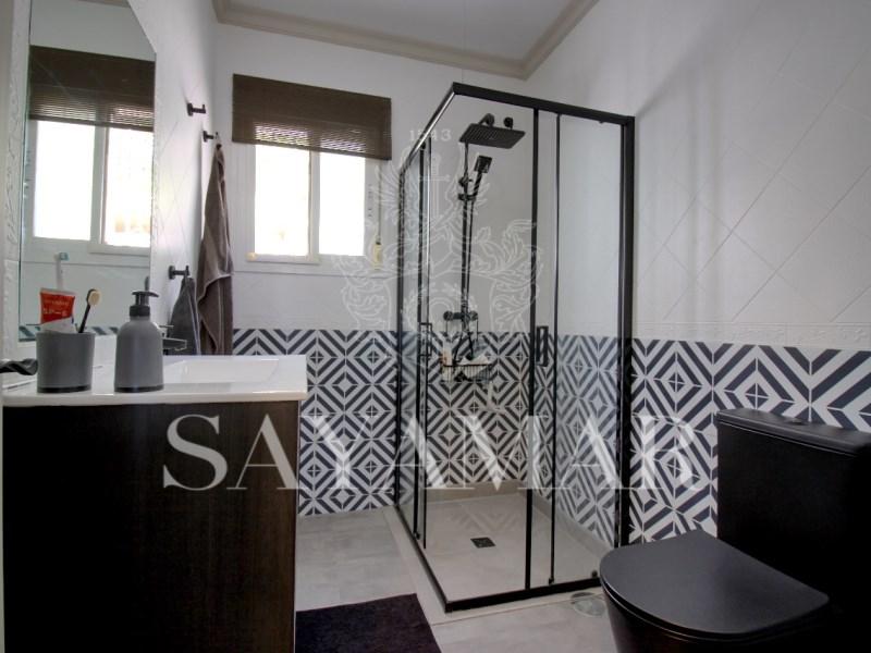 Villa for Sale in Sayalonga