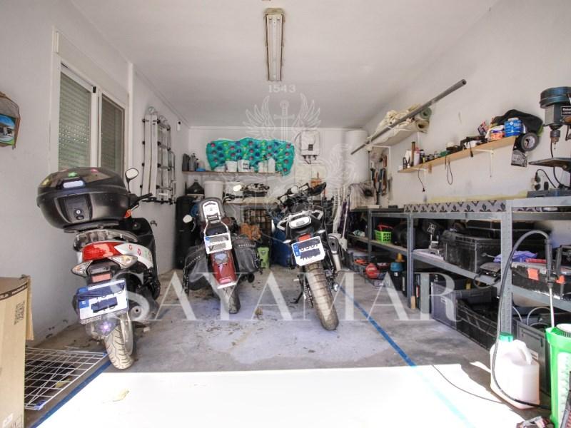 Villa for Sale in Sayalonga