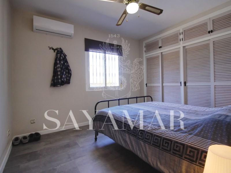 Villa for Sale in Sayalonga