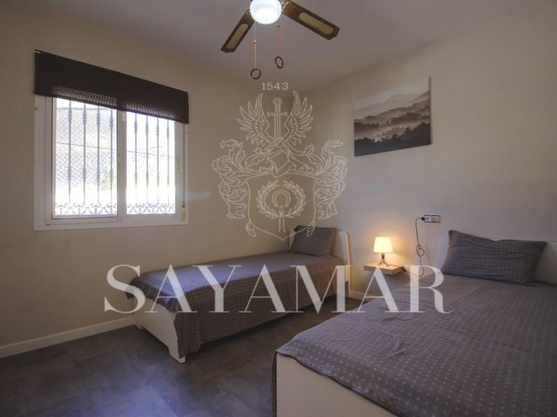 Villa for Sale in Sayalonga