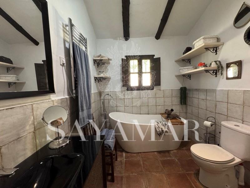 Villa for Sale in Árchez
