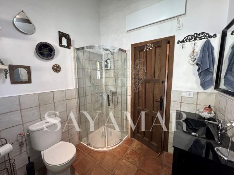 Villa for Sale in Árchez