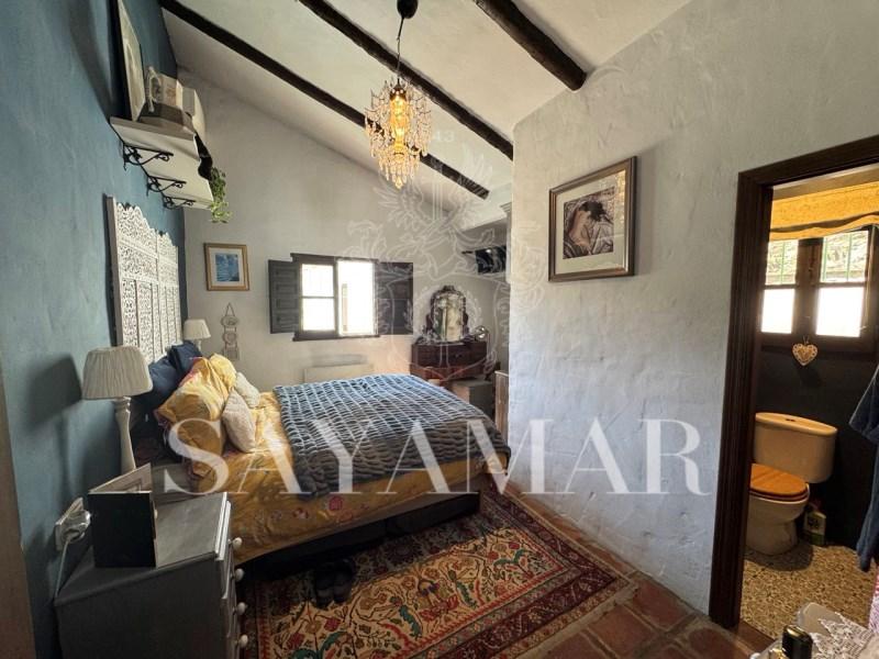 Villa for Sale in Árchez