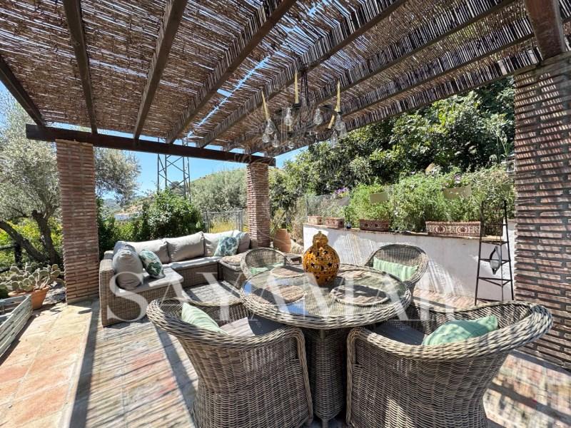 Villa for Sale in Árchez