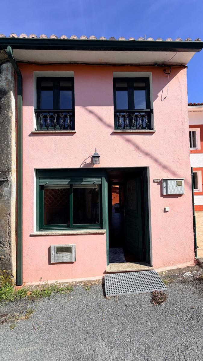Adosado en Venta en Ares