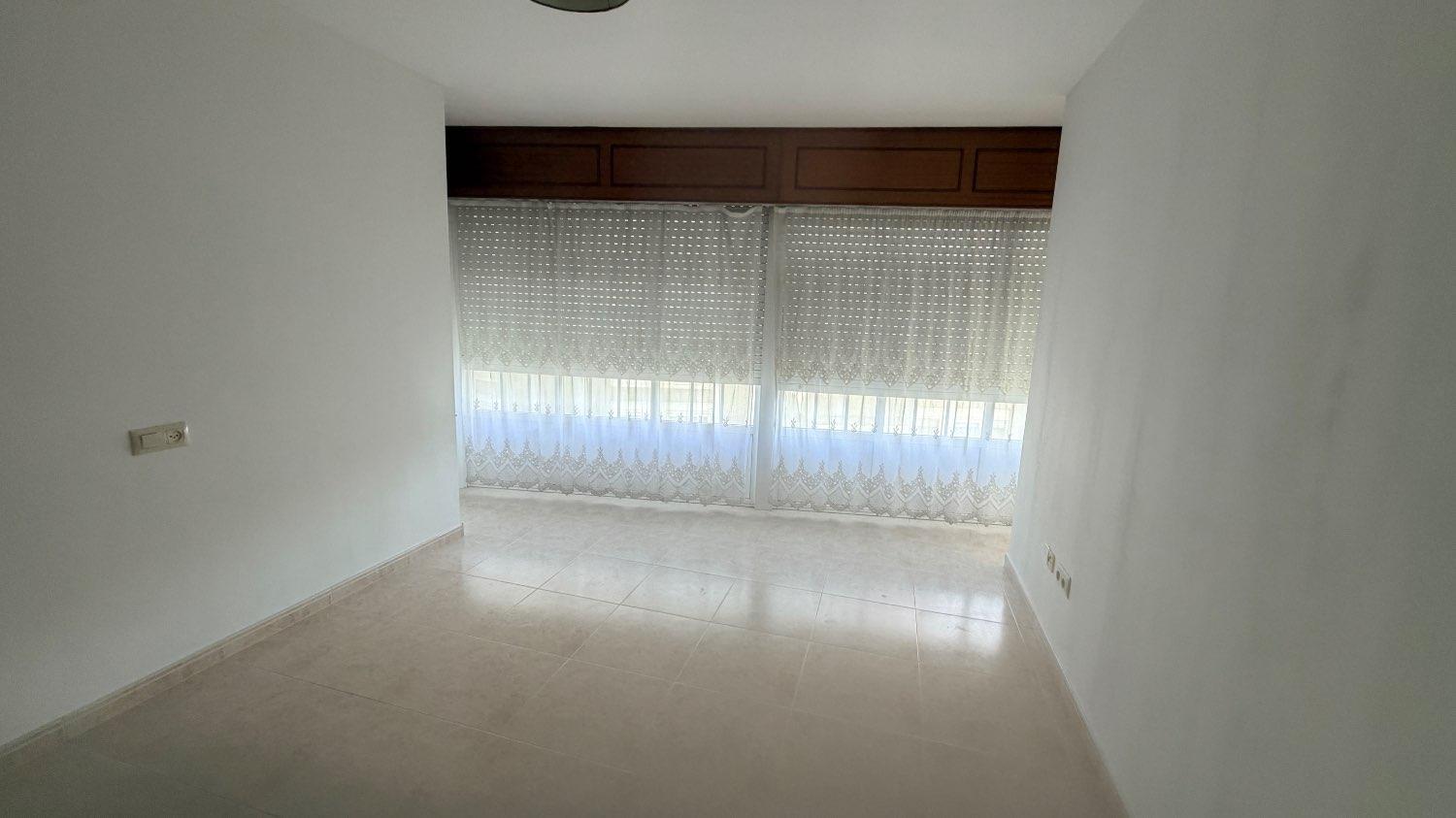 Flat for Rent in Ares