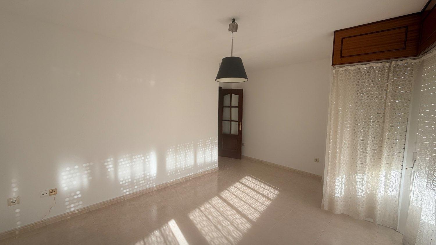 Flat for Rent in Ares
