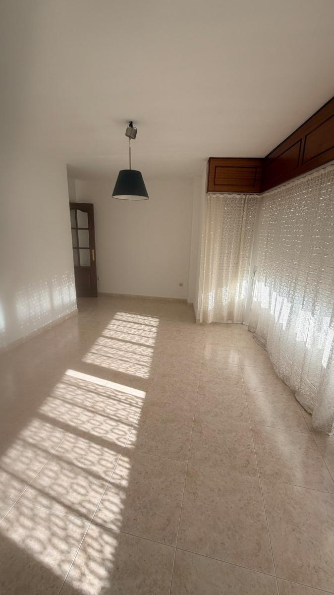 Flat for Rent in Ares