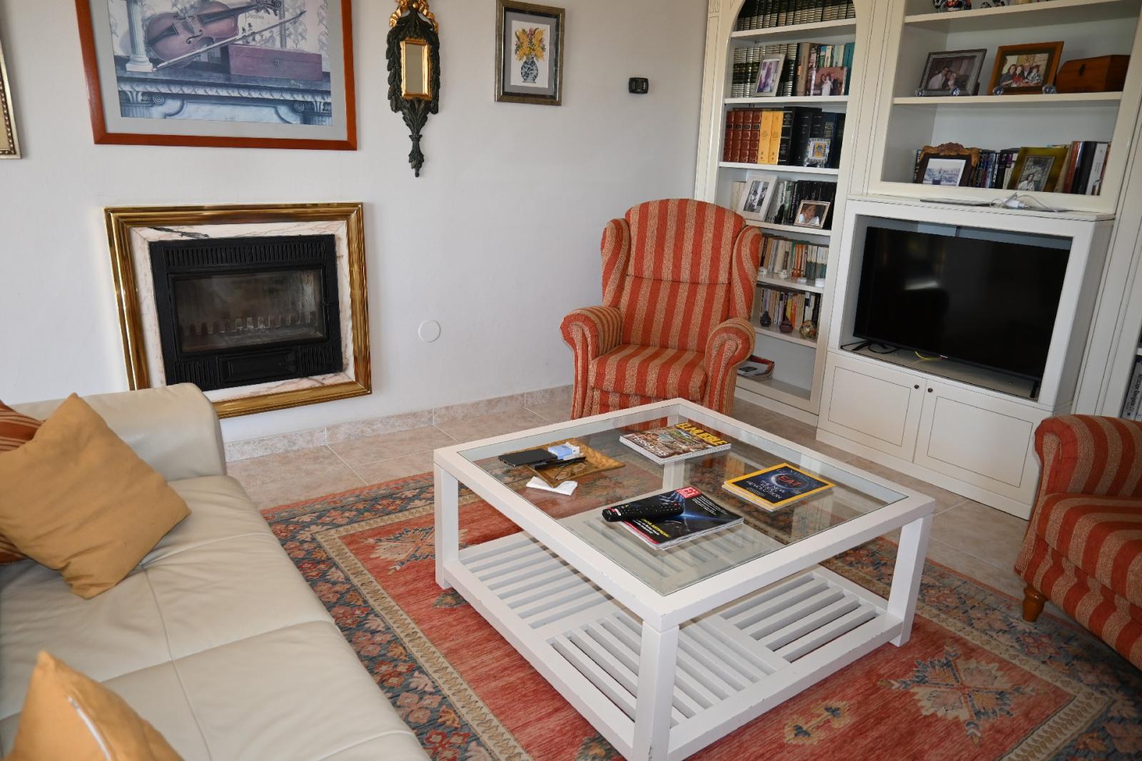 Chalet for Sale in Piélagos