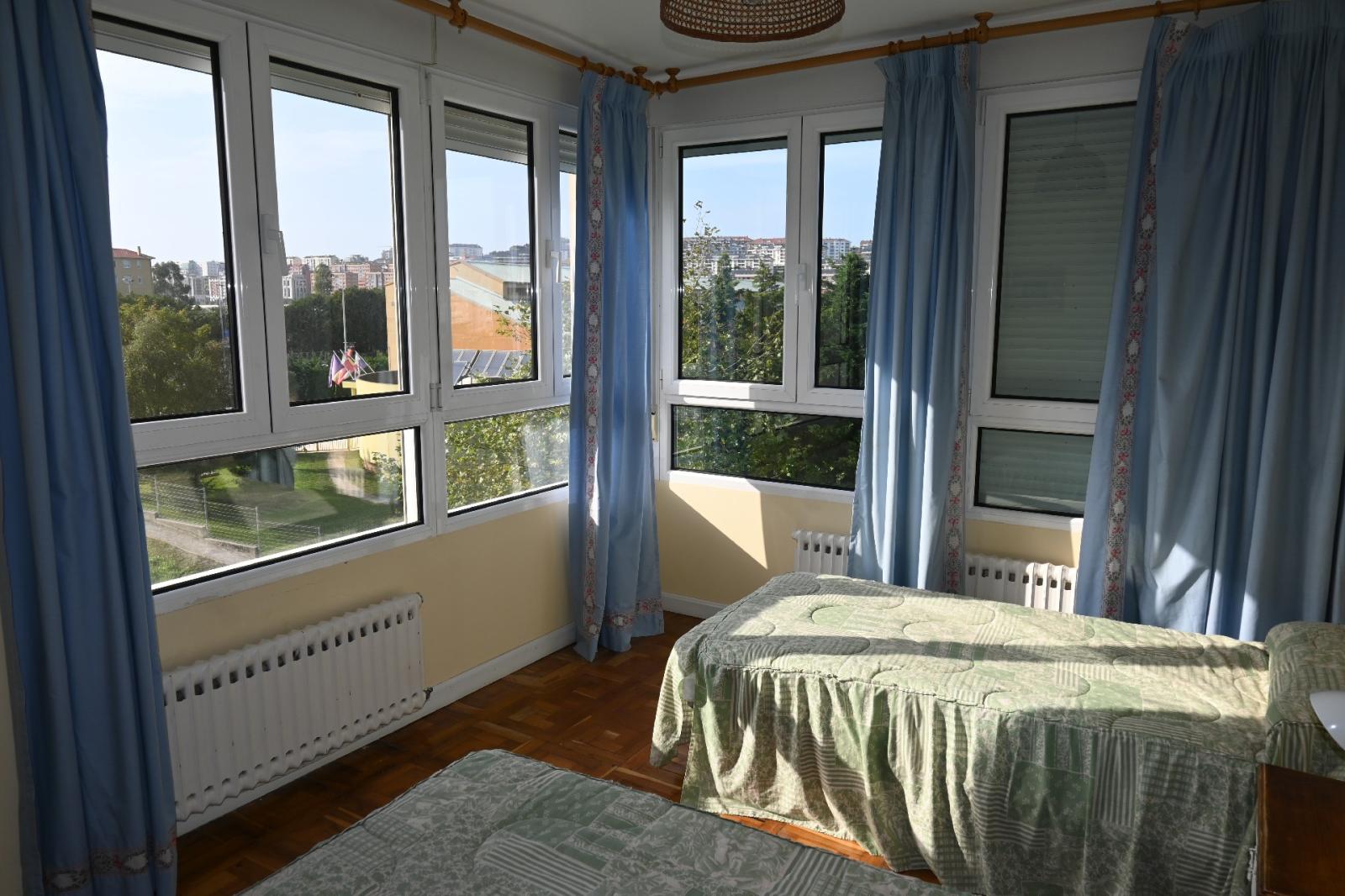 Flat for Rent in Santander