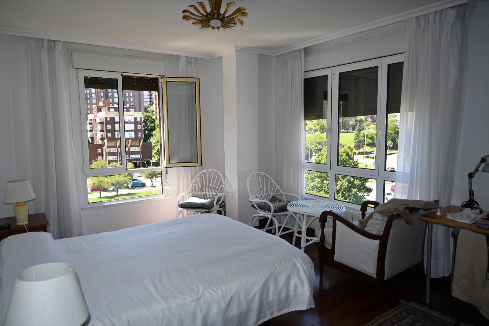 Flat for Rent in Santander