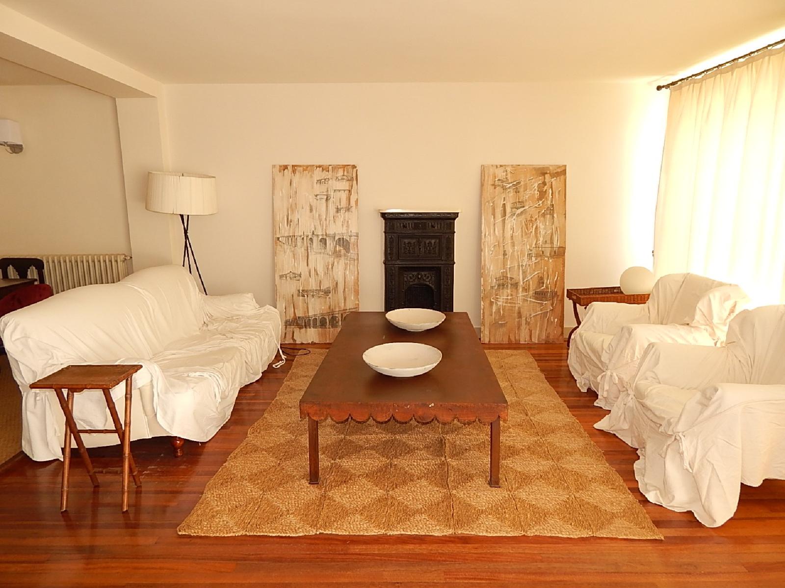 Flat for Rent in Santander