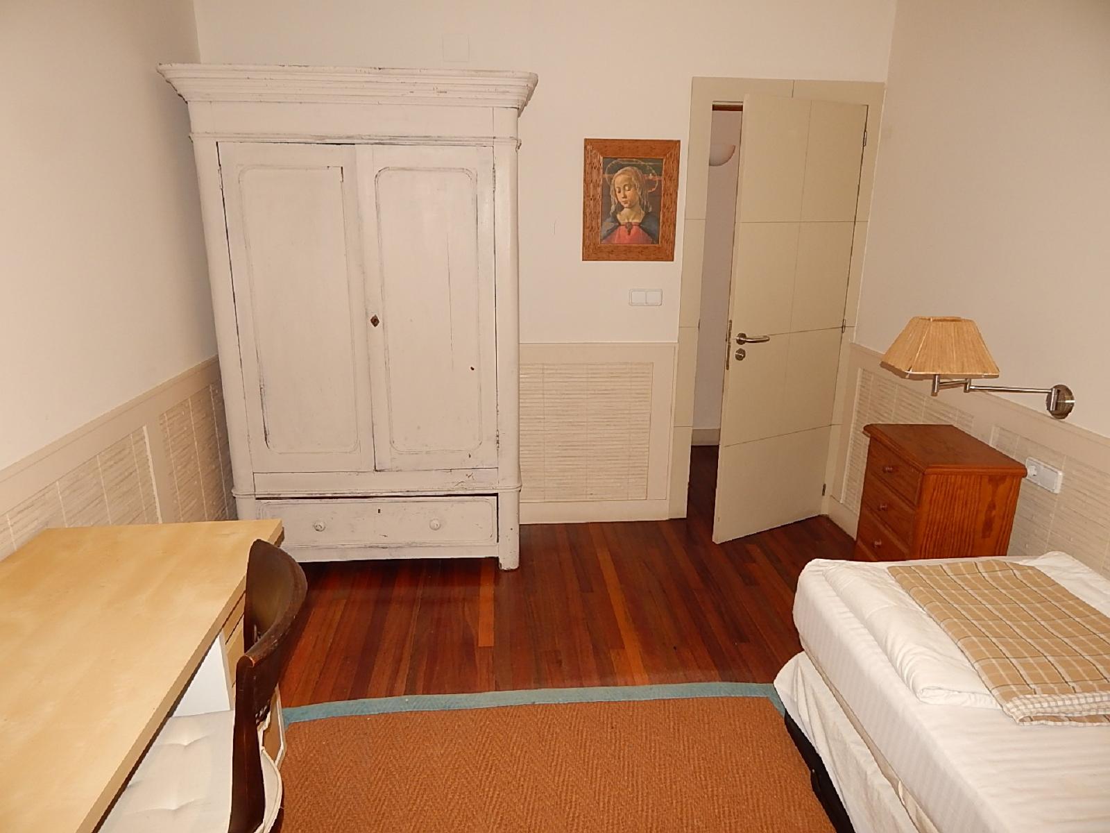 Flat for Rent in Santander