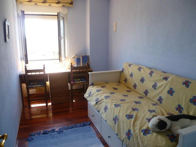 Flat for Rent in Santander