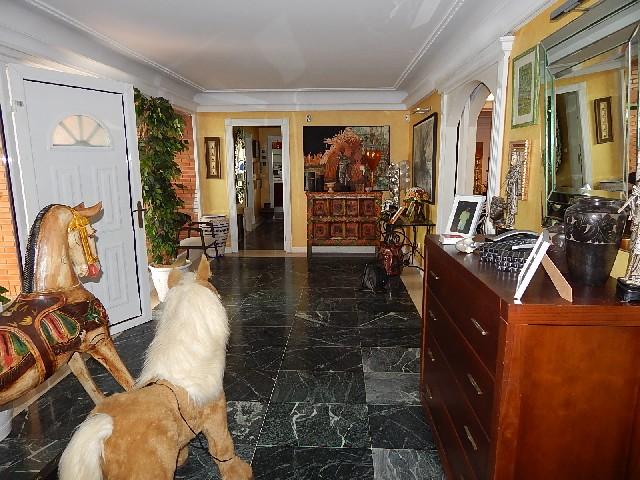 Chalet for Sale in Santa Cruz de Bezana