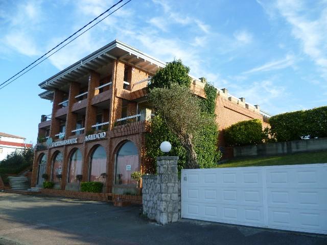 Chalet for Sale in Santa Cruz de Bezana