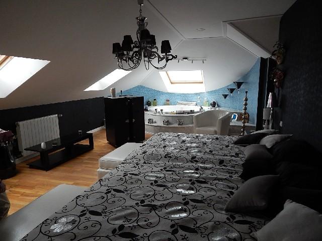 Chalet for Sale in Santa Cruz de Bezana
