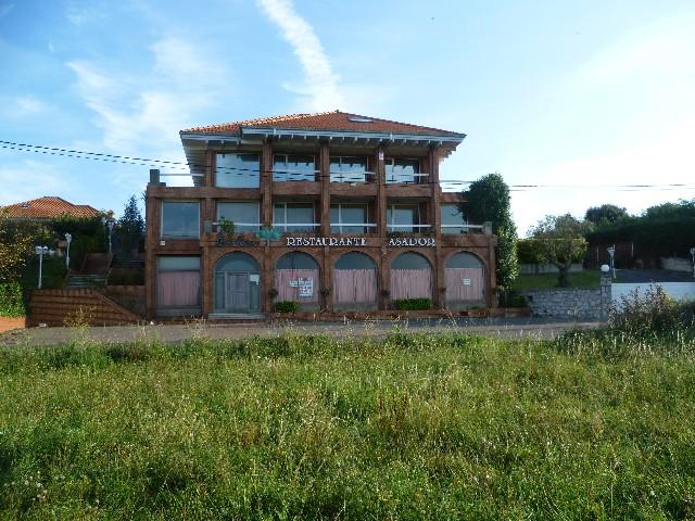 Chalet for Sale in Santa Cruz de Bezana