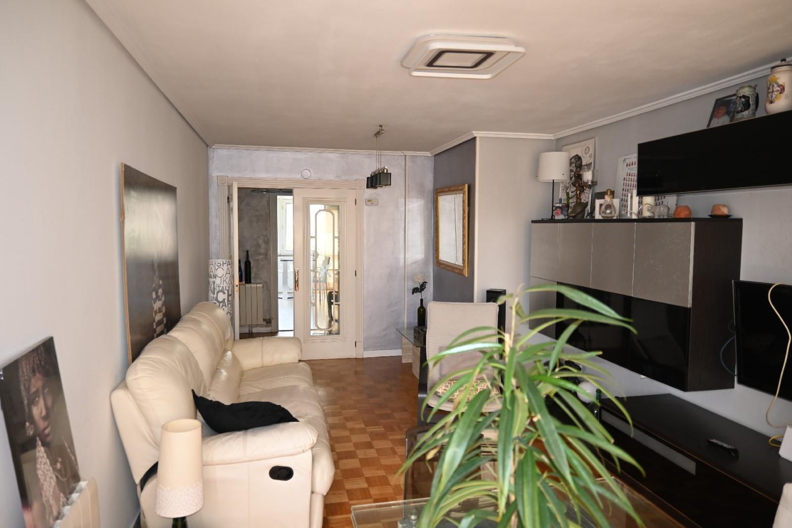 Flat for Rent in Santander