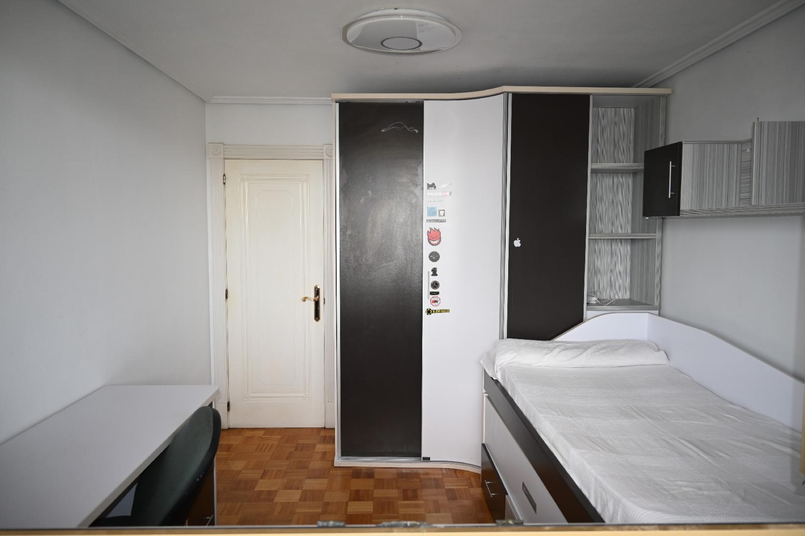 Flat for Rent in Santander