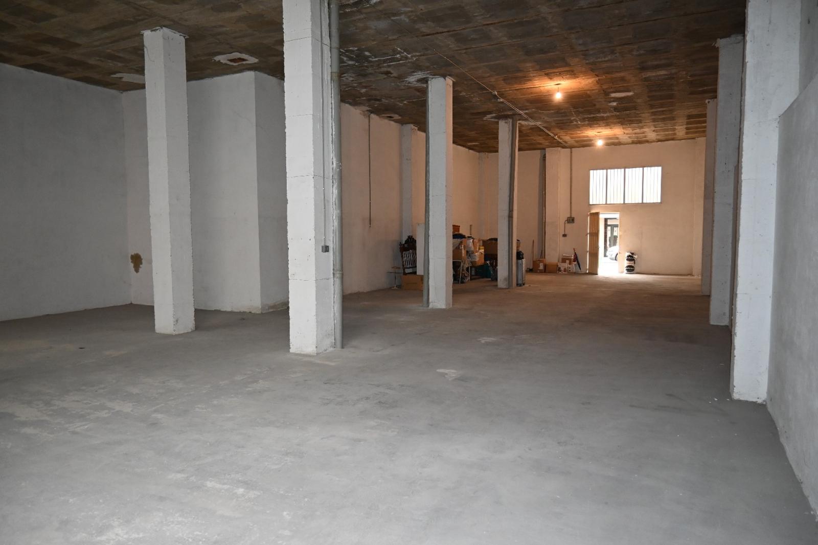 Premise for Sale in Santander