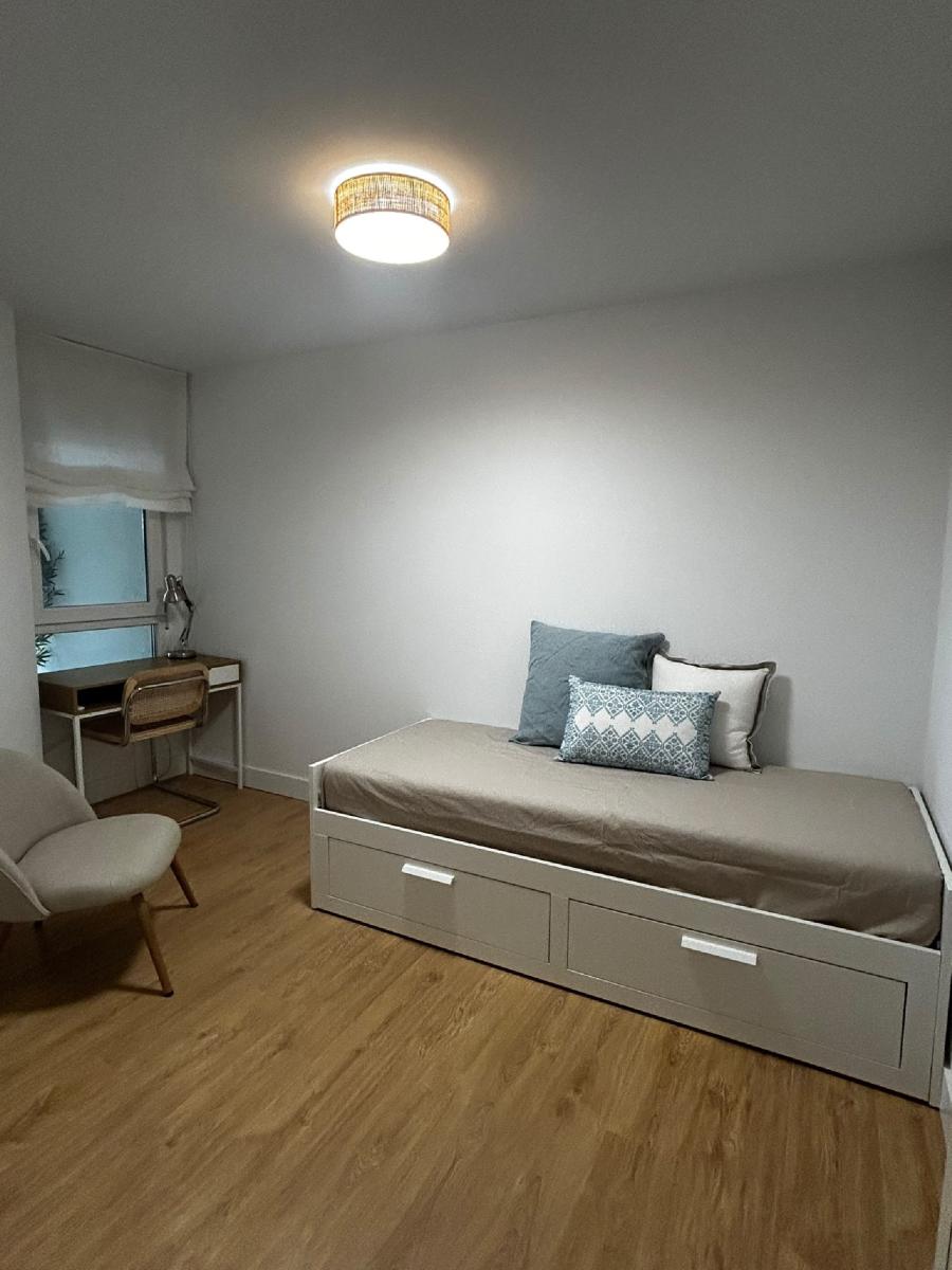 Flat for Rent in Santander