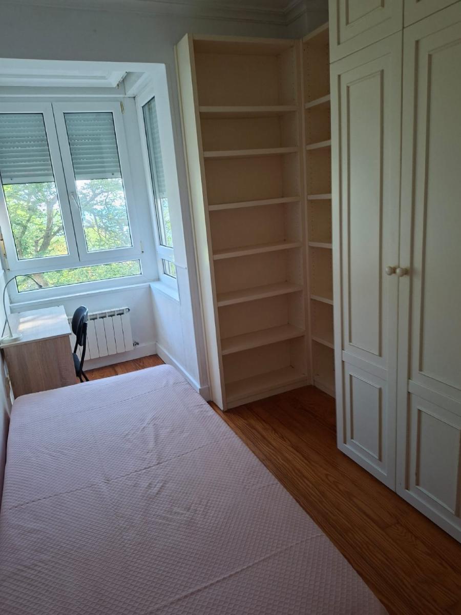 Flat for Rent in Santander
