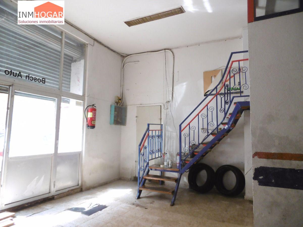 Premise for Rent in Ávila