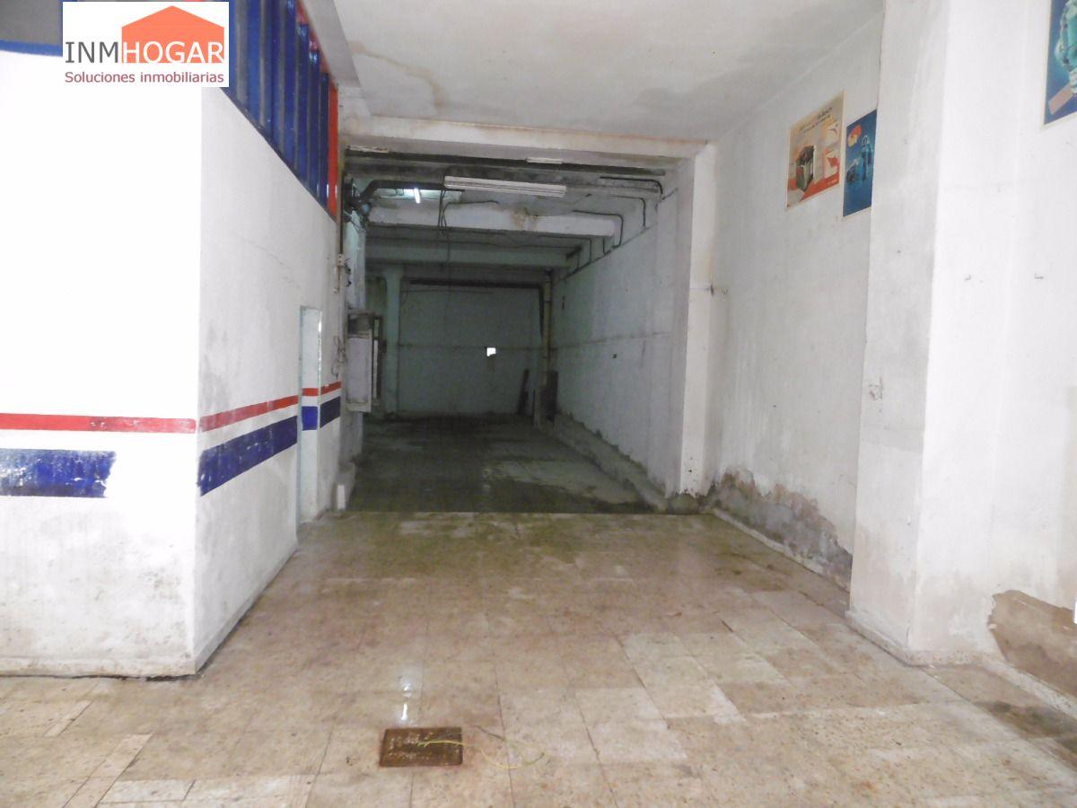 Premise for Rent in Ávila